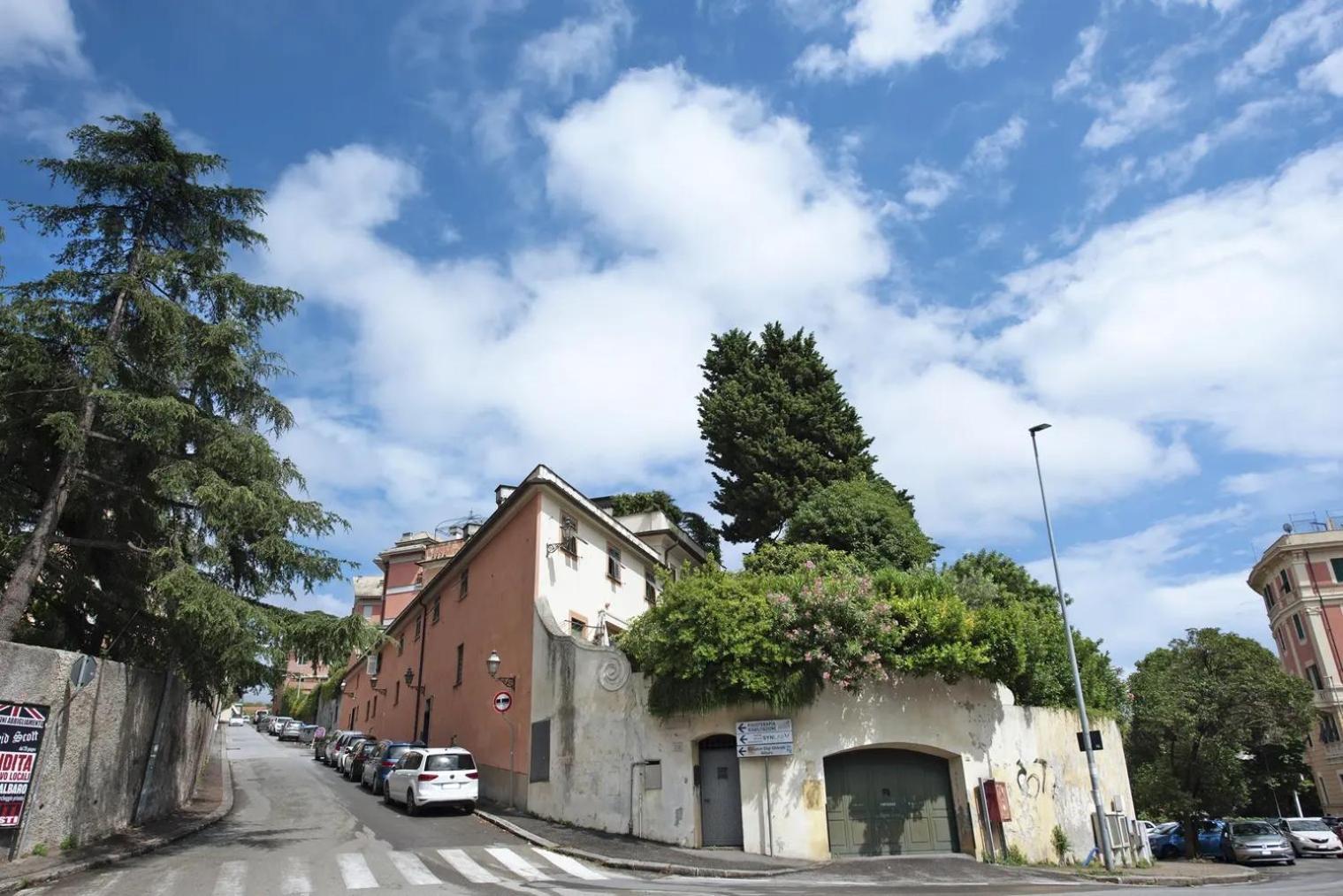 Montallegro 32m Free Parking Genua